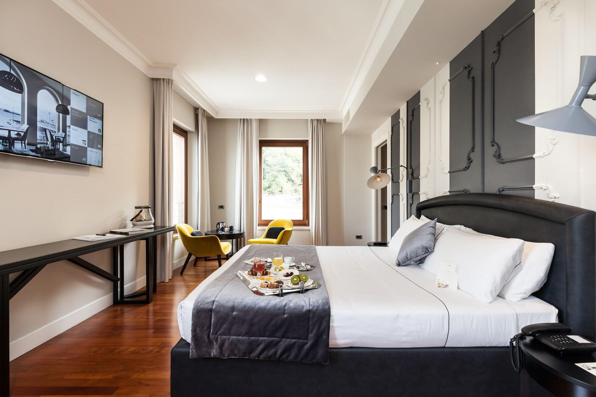 Seeport Hotel Ancona Bagian luar foto